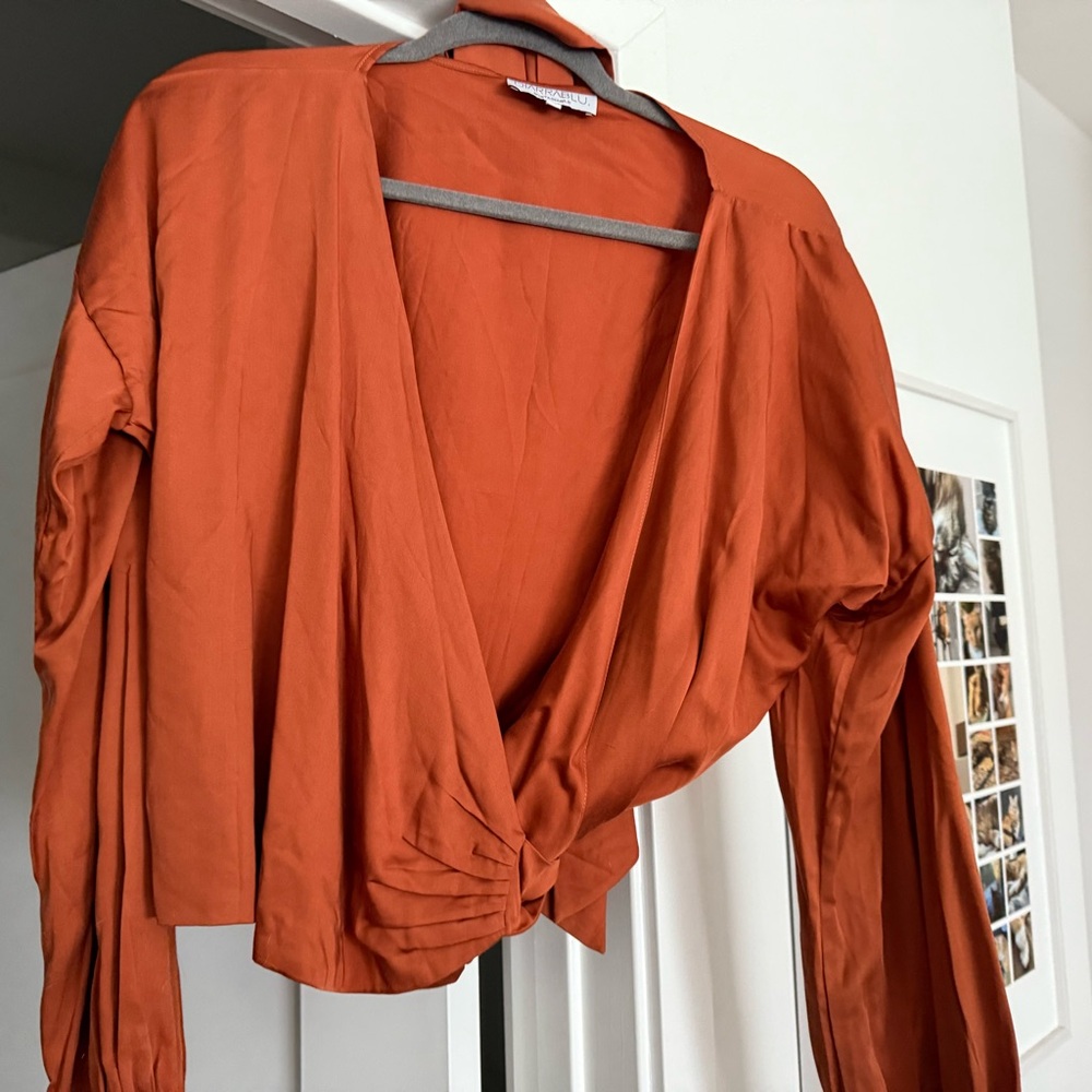Diarrablu Orange Crop Tie Front Blouse